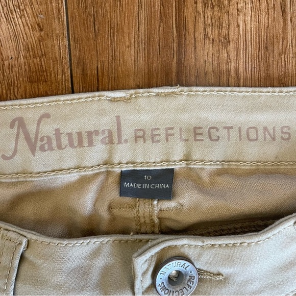NATURAL REFLECTIONS Women’s Campside Safari Tan Soft Stretch Capri Pants Size 10 - Picture 3 of 9